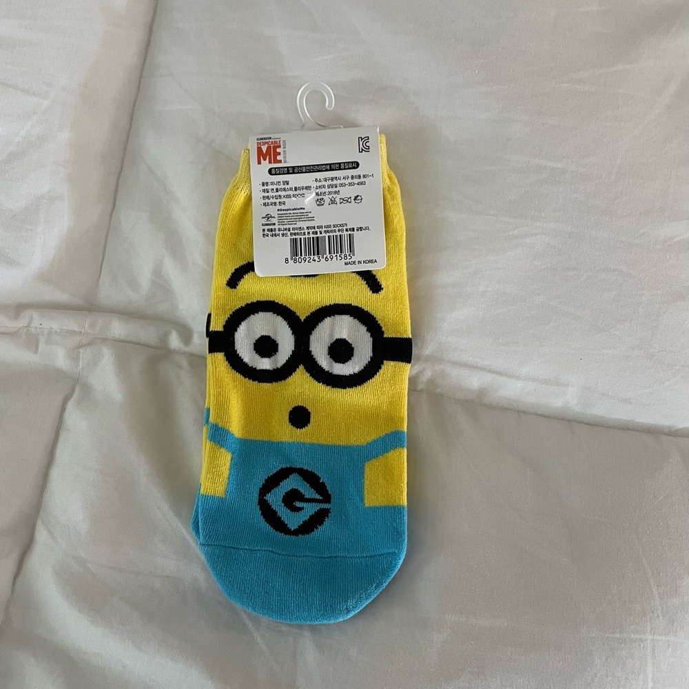 NWT Universal Studios Despicable Me Minions Ankle Socks